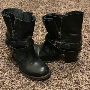 Black Freebird by Steven booties